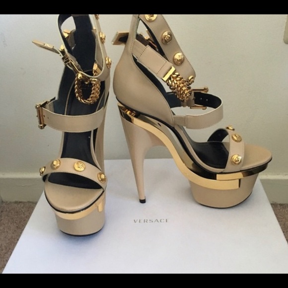 Versace platform heels - Picture 3 of 7